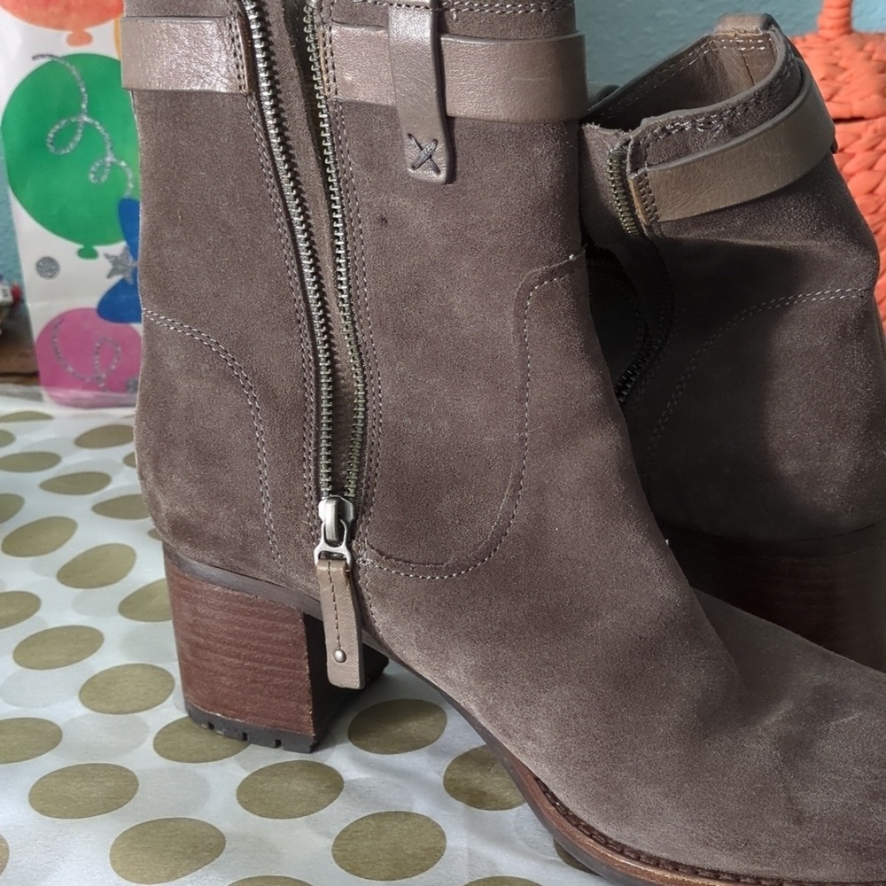 Trask Madison Waterproof Suede Ankle Boho Boots W Zipper Sz 9 - Picture 3 of 7